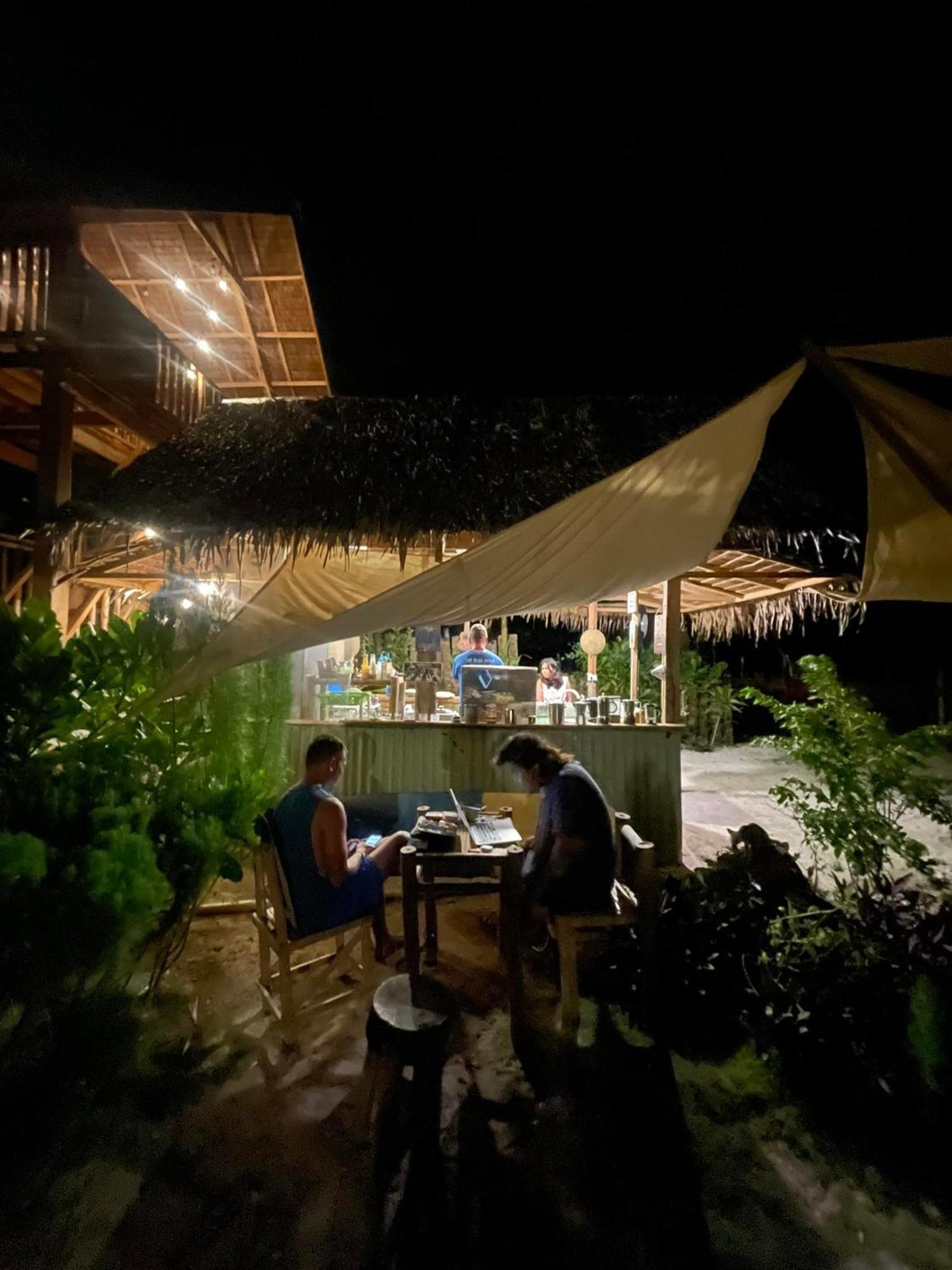 Bed and Breakfast Coleto Siargao à San Isidro  Extérieur photo